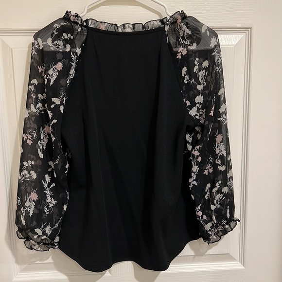 NWOT BLACK BLOUSE - Picture 4 of 4